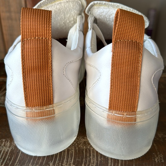 42 Gold leather platform sneakers 7.5, NWOB - Picture 5 of 7